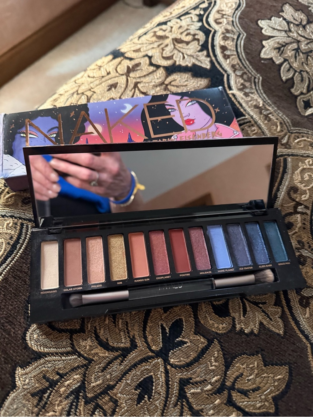 Urban Decay Eyeshadow Palette — Peach, Gold, Coral, Blue, Purple Shades - Picture 11 of 16